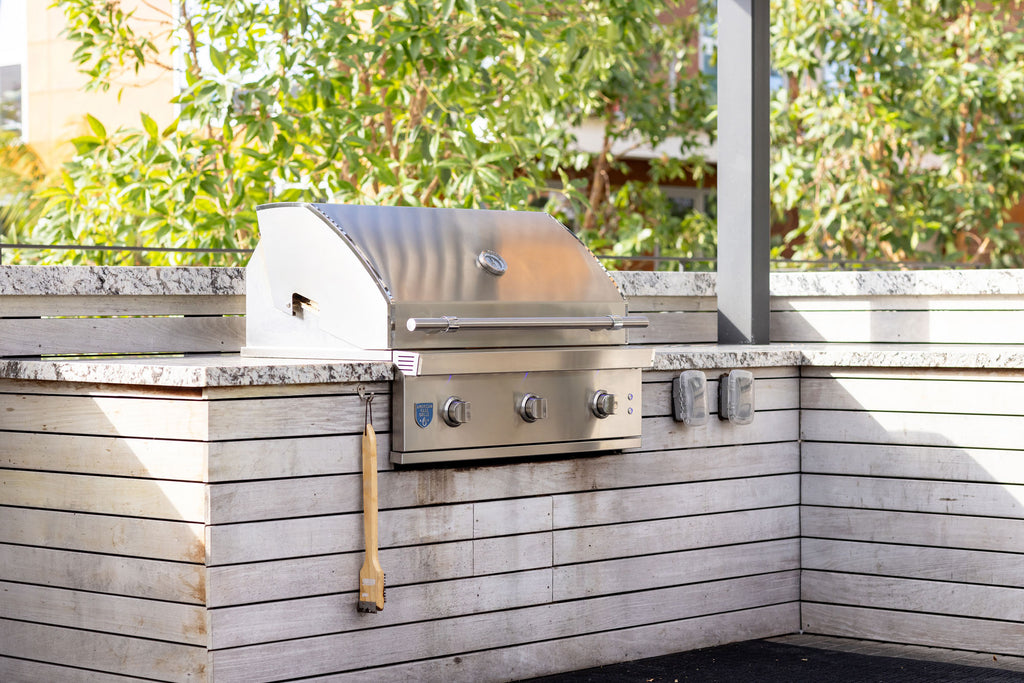 Summer Grilling Comes Easy with the Atlas Grill
