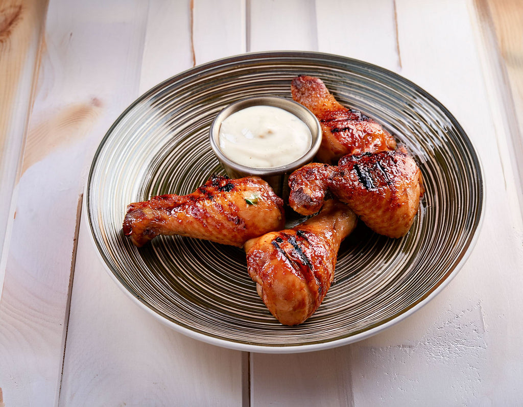 Grilled Chicken Legs with White Barbecue Sauce