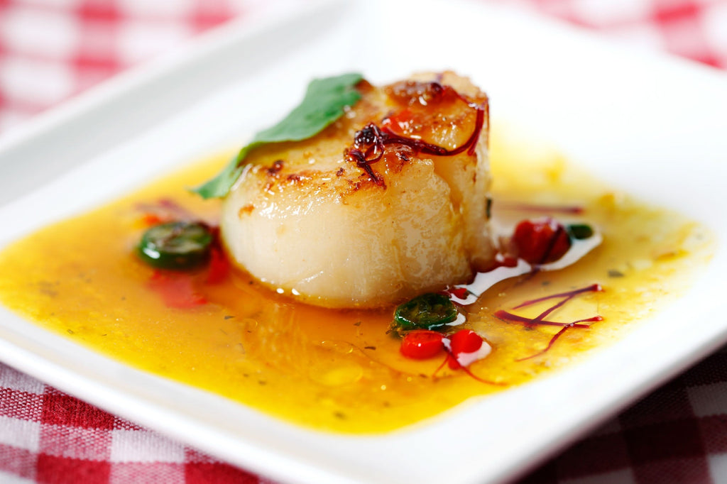 Grilled Scallops with Peach Sweet Chili Sauce