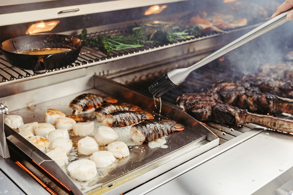 The Hybrid Grill Series: The Speed of Gas and Flavor of Charcoal in One